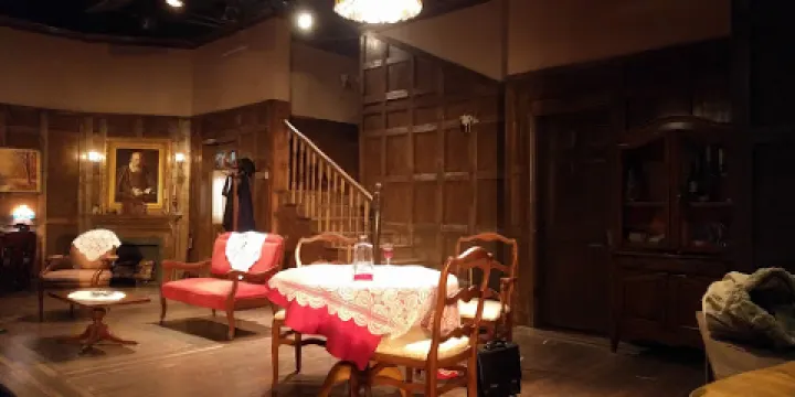 Curtain Call Theater