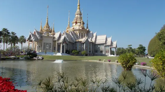 Wat Luang Phor Toh