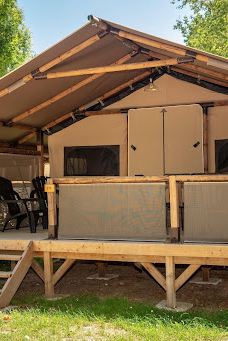 Camping Marvilla Parks - Château de Galaure-沙托纳德加洛尔