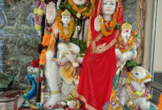 Shaheed harvan Singh kasana smark and maa sherawali temple景点图片