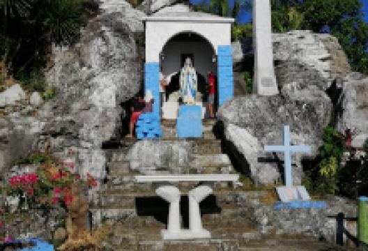 Santa Lourdes Grotto景点图片