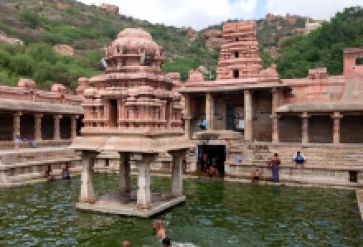 Sri Yaganti Uma Maheswara Temple景点图片