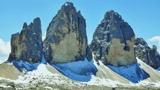拉瓦莱多三峰山