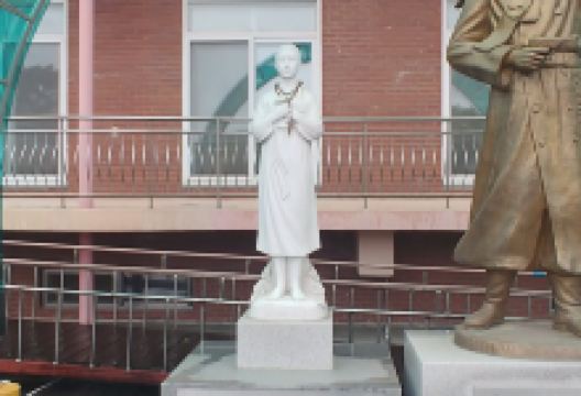 和平少女像景点图片