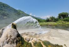 The Female Hot Spring景点图片