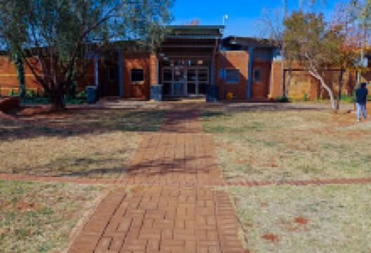 Orange farm library景点图片