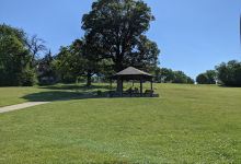 Helgeson Park景点图片