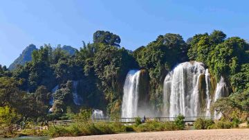Detian Transnational Waterfall Scenic Spot
