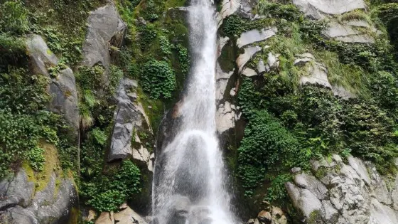 沖河岐瀑布
