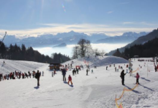 Caisse de Chaîne d'or - Caisse des remontées mécaniques de la station Massif des Brasses景点图片