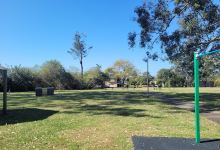 Charles Barton Park景点图片