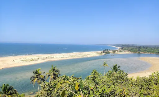 Redi Beach