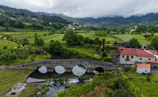 Ponte de Fundo de Rua