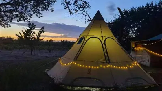 兩個人的部落温泉露營地