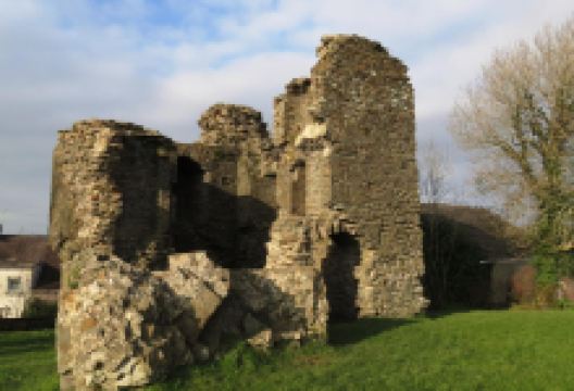 Loughor Castle景点图片