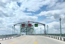Peace Bridge景点图片