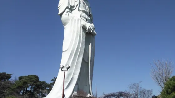 白衣大観音