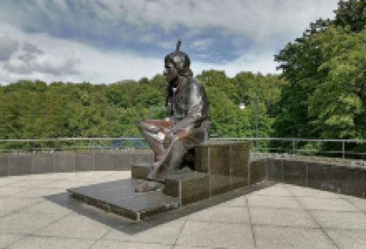 Monument to Vladimir Vysotsky景点图片