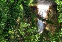 Stenosia Waterfalls景点图片