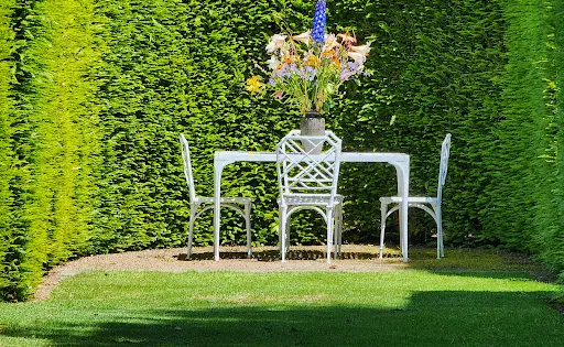 Broadfield Garden