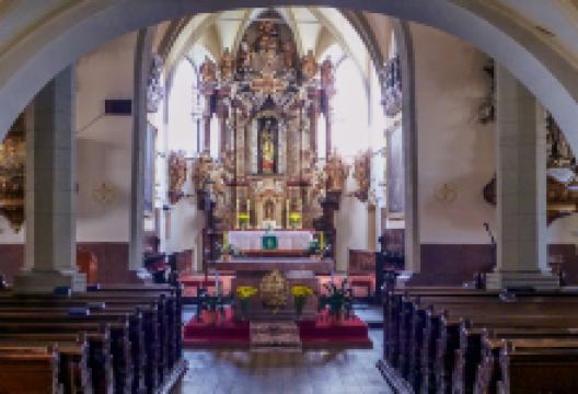 Farní kostel Narození Panny Marie景点图片