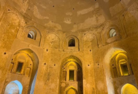 Gonbad-e Jabaliye景点图片