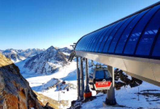 Mittelbergbahn Talstation景点图片