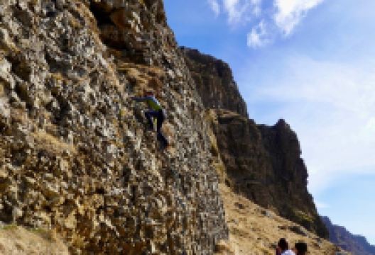 Paradisarhellir Cave景点图片