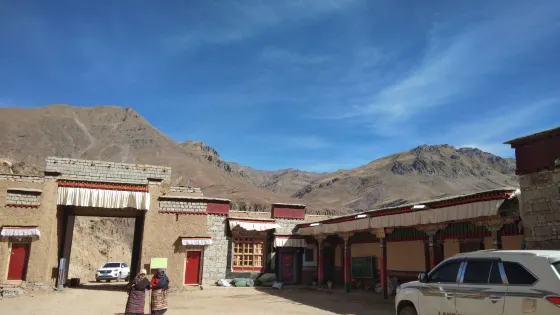 南木林縣桑珠曲林寺