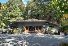 New England Wild Flower Society Garden in the Woods景点图片