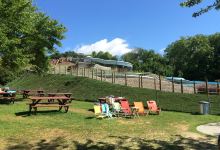 Breezy Picnic Grounds Waterslides景点图片