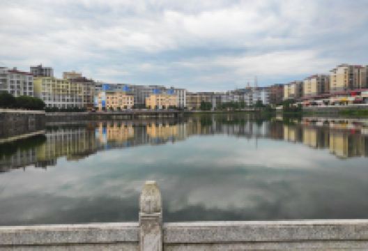 莲湖公园景点图片