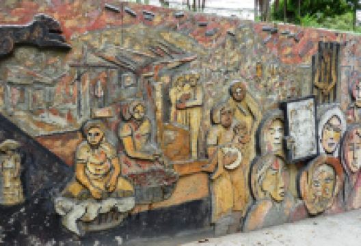 Monument to Memory and Truth景点图片