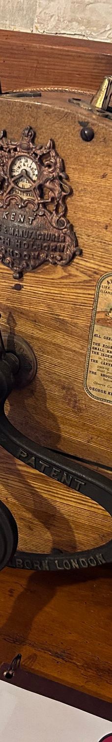 里派城堡-托农莱班