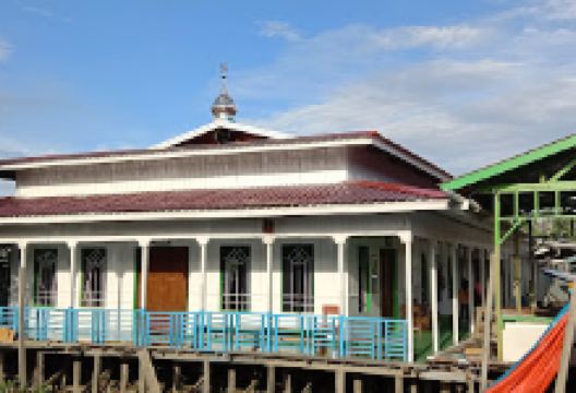 Masjid At-Tarbiyyah Kompleks Yapis景点图片