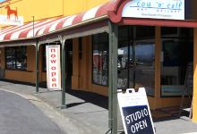 Cow ‘N’ Calf Art Gallery景点图片