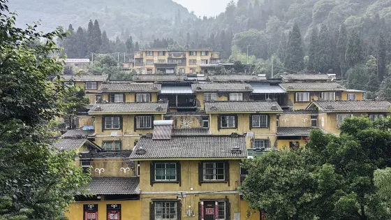 直台羌寨