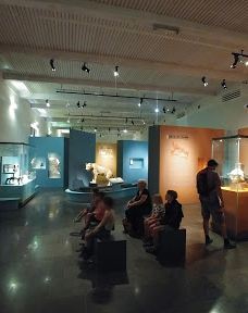 肖维岩洞-瓦隆蓬达尔克