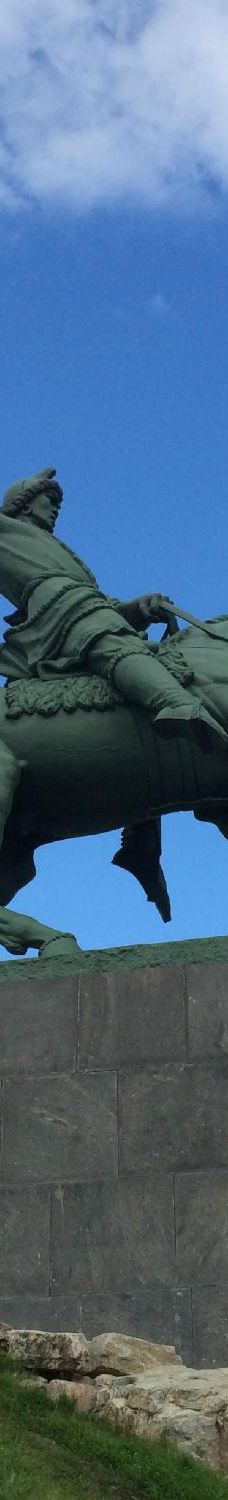 萨拉瓦特·尤拉耶夫雕像-乌法