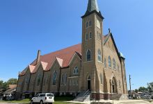 Holy Spirit Catholic Church景点图片