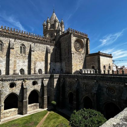 葡萄牙里斯本8日7晚拼小团