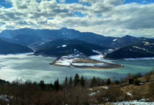 Lake Izvorul Muntelui (Lake Bicaz)景点图片