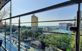 LA VUE LOUNGE