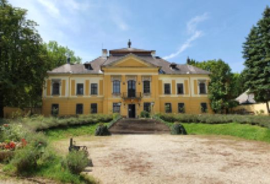 De La Motte Castle Noszvaj景点图片