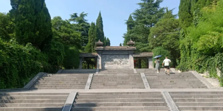 函谷關歷史文化旅遊區-朱雀門