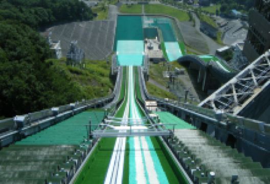 白马滑雪跳台景点图片