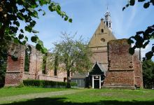 De Ruinekerk van Bergen uit 1597景点图片