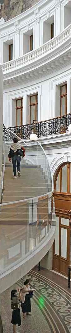 巴黎商品交易所-皮诺私人美术馆-巴黎