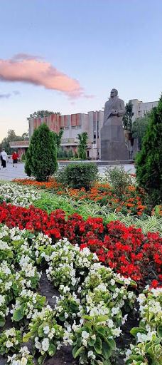 Monument to constructor Serhii Korolov-Zhytomyrs'ka city council
