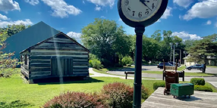 National Frontier Trails Museum